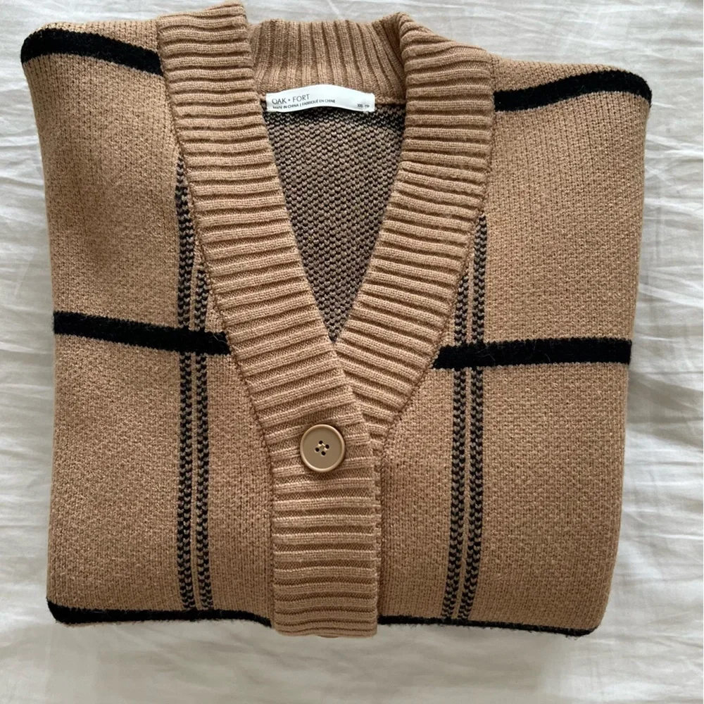 ❌ Sold ❌ Oak & Fort Plaid Cardigan - Picture 5 of 6